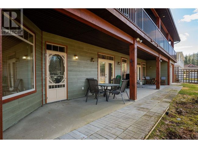 250 1 St Ave, House other with 3 bedrooms, 5 bathrooms and 3 parking in Kootenay Boundary BC | Image 62