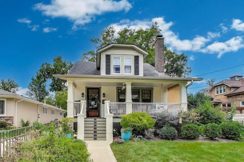 408 E Evergreen St, Wheaton, IL, 60187-5551 | Card Image