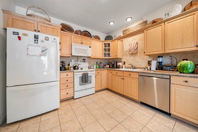 UNIT-1 - 34 Mammoth Rd, Condo with 2 bedrooms, 3 bathrooms and null parking in Hooksett NH | Image 19