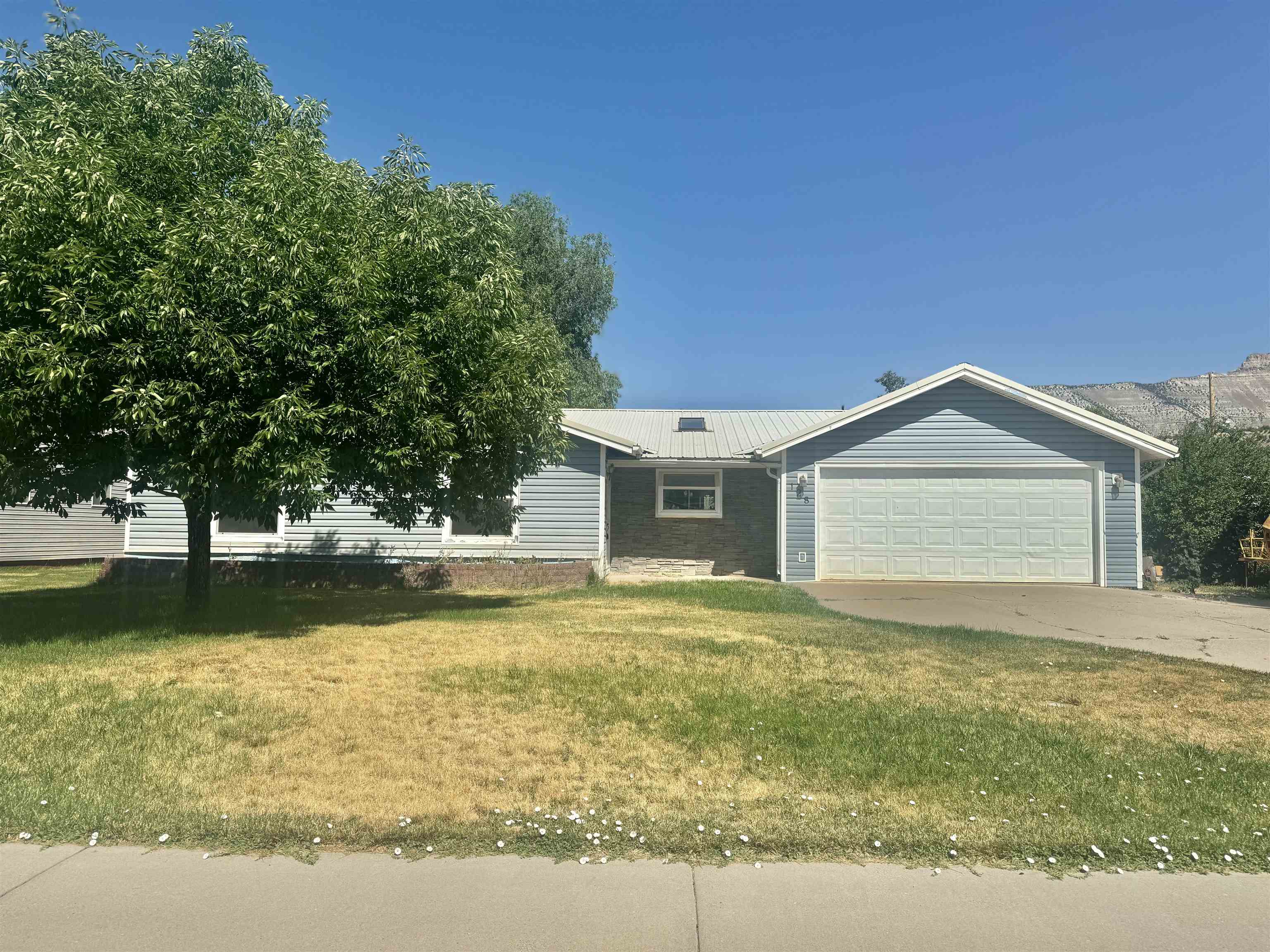 3rd St, Parachute, CO 81635