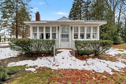 3163 N Lakeshore Dr, Ludington, MI, 49431-9414 | Card Image