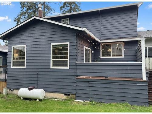 1110 Nw Springwood Ln, McMinnville, OR, 97128-5048 | Card Image