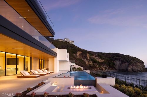 1 Strand Beach Dr, Dana Point, CA, 92629-2755 | Card Image