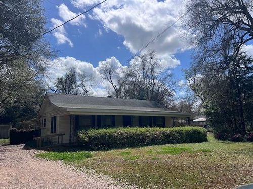 5301 Horseshoe Dr, Alexandria, LA, 71302-2724 | Card Image