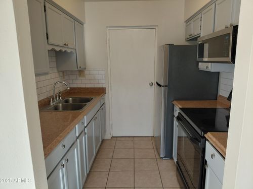 2-1410 E Mountain View Rd, Phoenix, AZ, 85020-2295 | Card Image