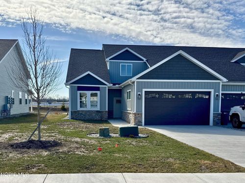 194 E Bridge Rd, Northwood, OH, 43619-1874 | Card Image