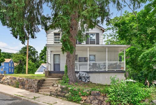 50 Schneider Ave, Highland Fls, NY, 10928-1422 | Card Image