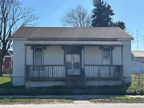 1507 S 10th St, Saint Joseph, MO, 64503-2636 | Card Image