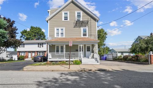 44 Home Street, Pawtucket, RI, 02861 | Card Image