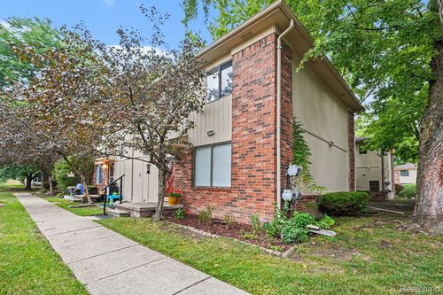 40861 Highpointe Dr, Clinton Township, MI, 48038-2558 | Card Image