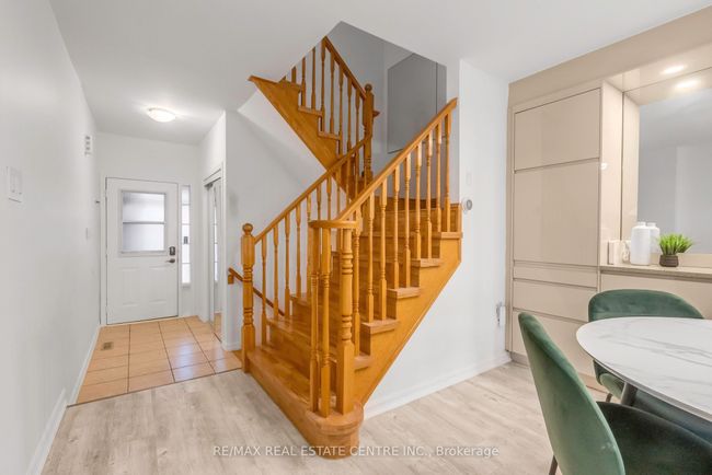 808 Mckay Cres, House attached with 3 bedrooms, 3 bathrooms and 2 parking in Milton ON | Image 28