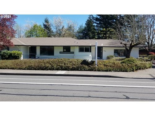 2010 Se 182nd Ave, Portland, OR, 97233-5604 | Card Image