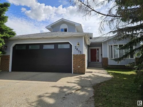 2411 78 St Nw, Edmonton, AB, T6K3W3 | Card Image