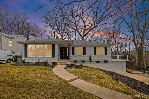 1300 Edgewood Dr, Fairview Heights, IL, 62208-1621 | Card Image