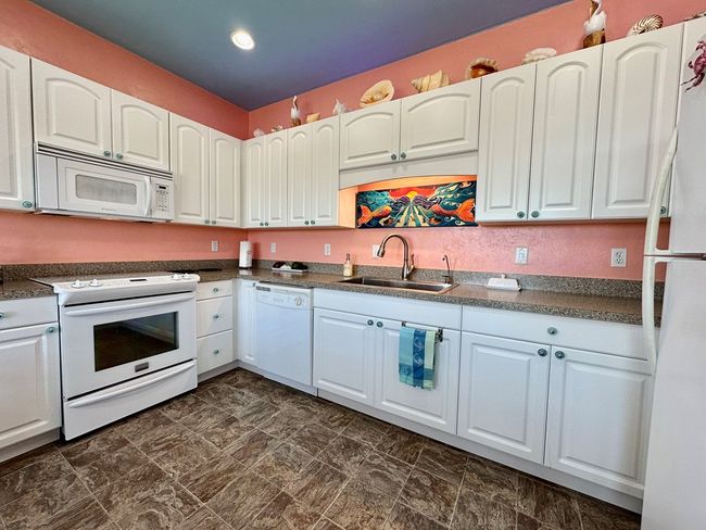 841 2nd St, House other with 3 bedrooms, 2 bathrooms and null parking in CEDAR KEY FL | Image 11