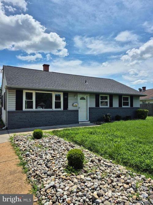 184 Edge Ave, NEW CASTLE, DE, 19720-3568 | Card Image
