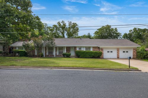 170 Guy St, La Grange, TX, 78945-2108 | Card Image
