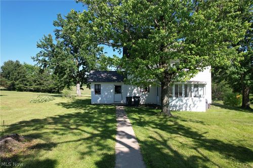 15760 Palmyra Rd, Diamond, OH, 44412-9616 | Card Image