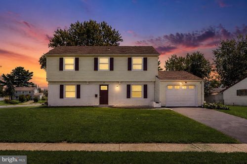 62 Brierdale Ln, Willingboro, NJ, 08046-1518 | Card Image