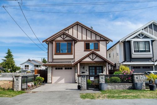 7568 19th Ave, Burnaby, BC, V3N1E6 | Card Image