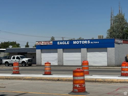 1090 W 500 S, West Bountiful, UT, 84087-1442 | Card Image