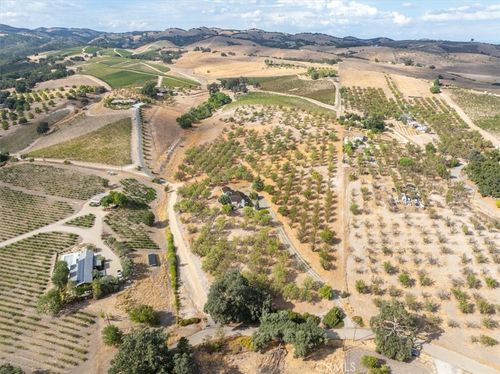 1670 Kiler Canyon Rd, Paso Robles, CA, 93446-3722 | Card Image
