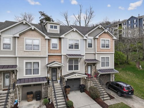 133 Stonecrest Dr, Nashville, TN, 37209-5235 | Card Image
