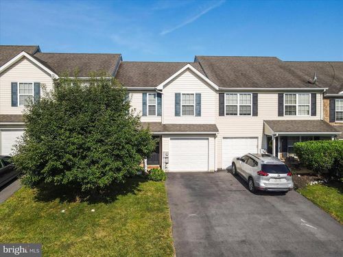24 Fuzzy Tail Dr, RANSON, WV, 25438-4877 | Card Image