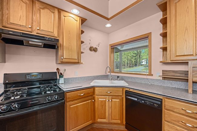 2372 Eagle River Way, House other with 3 bedrooms, 3 bathrooms and null parking in Kettle Falls WA | Image 11