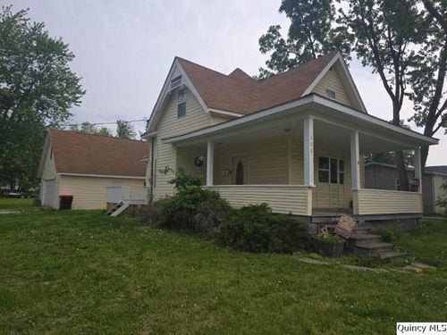 303 N Washington St, Carthage, IL, 62321-1137 | Card Image
