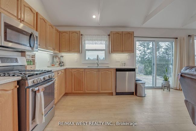 8709 9 Th Line, House other with 3 bedrooms, 3 bathrooms and 8 parking in Utopia ON | Image 13