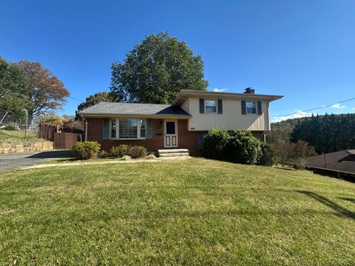 4528 Hazel Dr, Roanoke, VA, 24018-3928 | Card Image