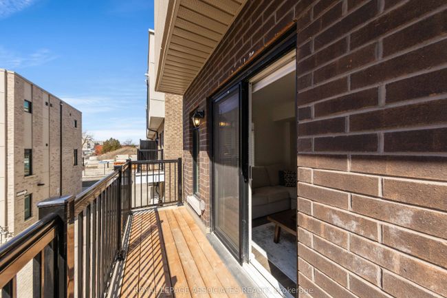 84 Tisdale Ave, House attached with 5 bedrooms, 4 bathrooms and 1 parking in Toronto ON | Image 12