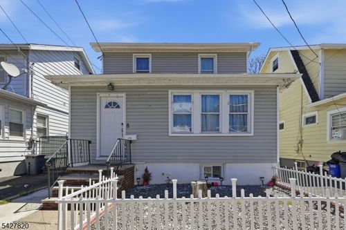 128 Carolina Ave, Newark, NJ, 07106-2717 | Card Image