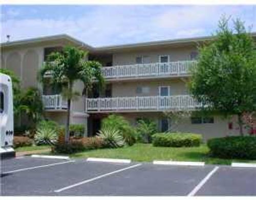 204-2687 Garden Dr N, Lake Worth, FL, 33461-2265 | Card Image
