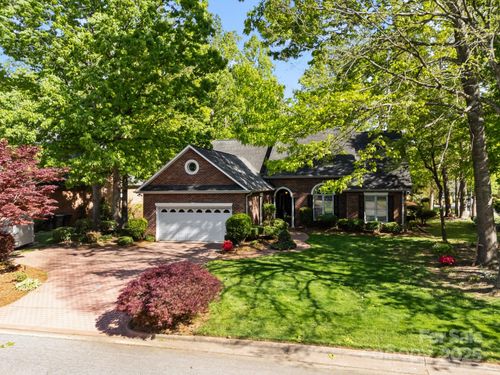 617 Peace Haven Rd, Kannapolis, NC, 28083-6971 | Card Image