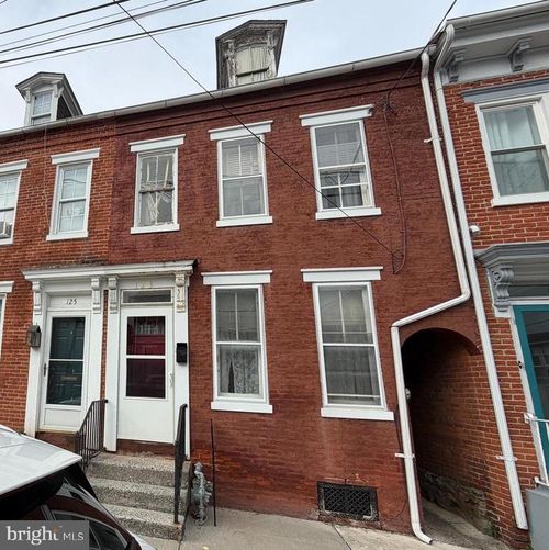 123 N 7th St, COLUMBIA, PA, 17512-1211 | Card Image