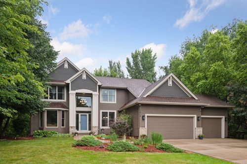 7474 Moccasin Trl, Chanhassen, MN, 55317-7552 | Card Image