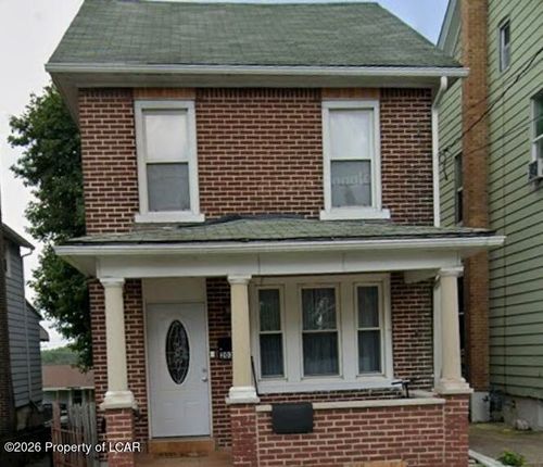203 E Grant St, McAdoo, PA, 18237-2211 | Card Image