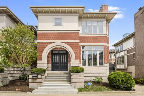 1308 S Plymouth Ct, Chicago, IL, 60605-2717 | Card Image