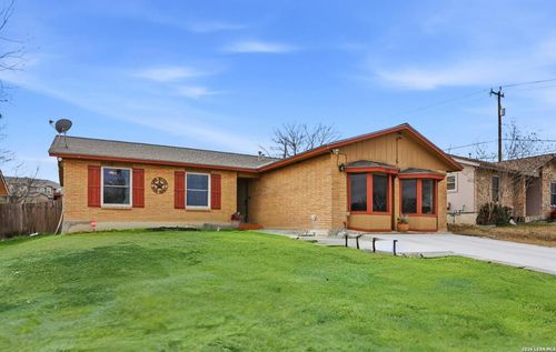 7438 Coers Blvd, Converse, TX, 78109-1006 | Card Image