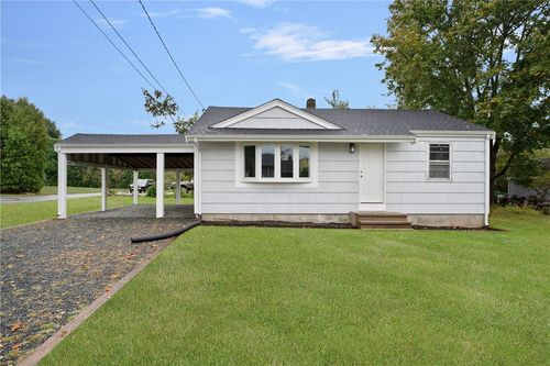 64 Martens Rd, Portsmouth, RI, 02871-2422 | Card Image