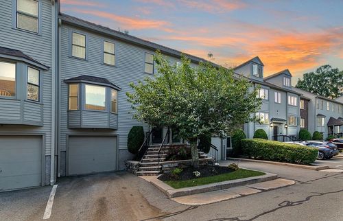 apt-c-62 Maple St, Canton, MA, 02021-2976 | Card Image
