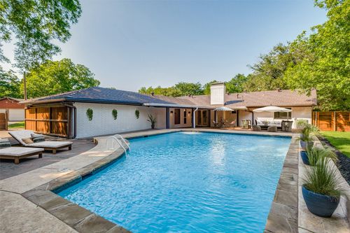 1516 W Five Mile Pkwy, Dallas, TX, 75224-4211 | Card Image