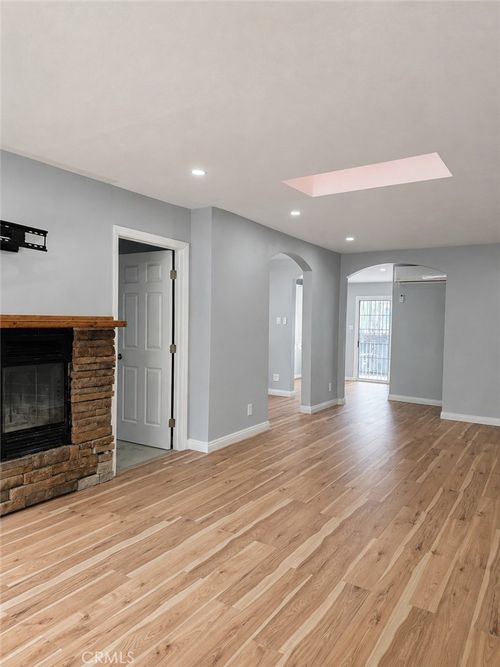 5102 Lindsey Ave, Pico Rivera, CA, 90660-2733 | Card Image
