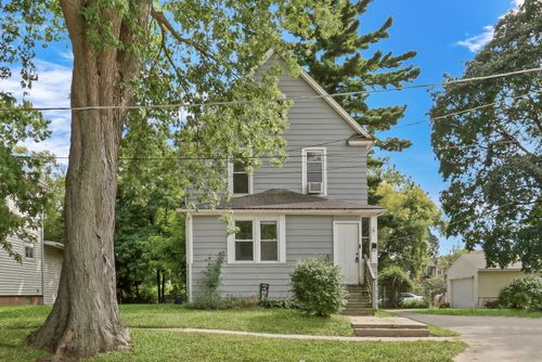 725 18th St, North Chicago, IL, 60064-2111 | Card Image