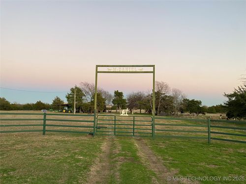 591 Peanut Trl, Hendrix, OK, 74741-2023 | Card Image