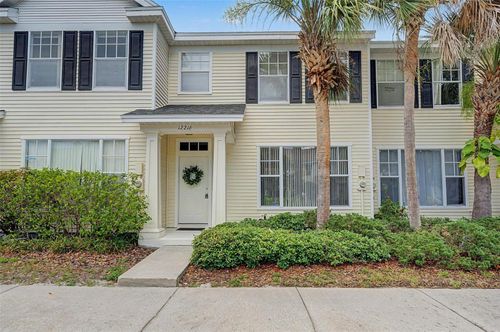 12216-12216 Country White Cir, TAMPA, FL, 33635-6279 | Card Image