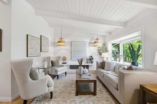 2544 Illinois St, East Palo Alto, CA, 94303-1227 | Card Image