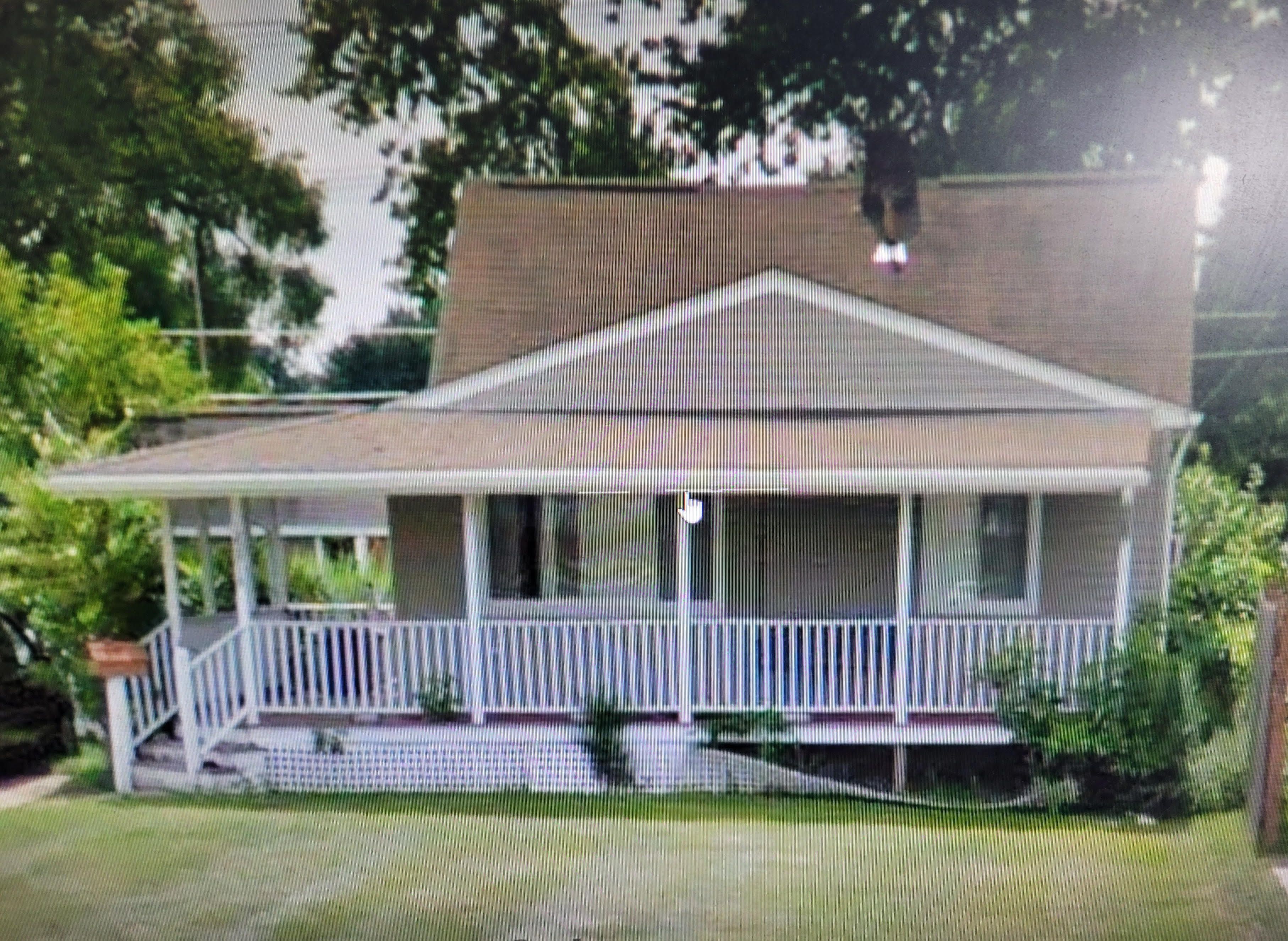 Hoffman St, Saint Clair Shores, MI 48082